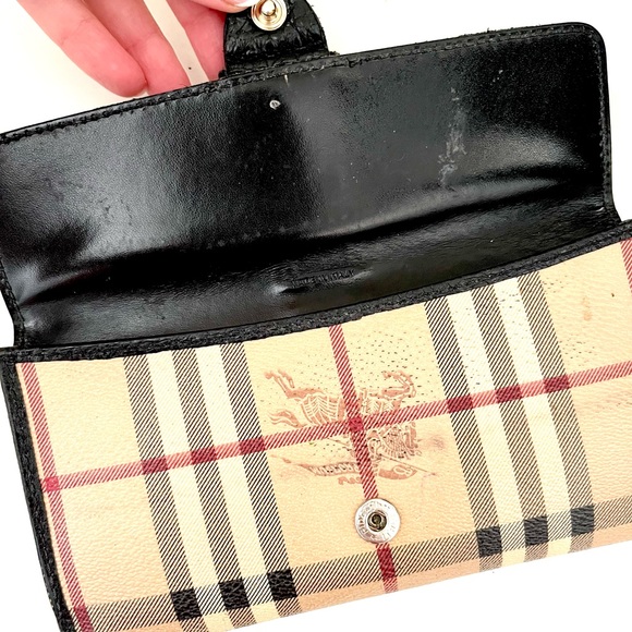 Burberry Vintage Check and Leather Folding Wallet - Picture 4 of 8